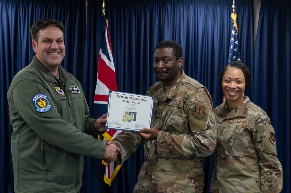 ReaDy Airman of the Week: 100th CPTS Airman recognized