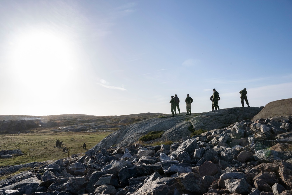 SEAC Visits Swedish Air Defense Regiment, Älvsborg Marine Regiment