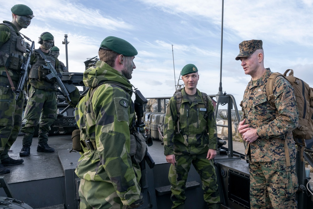 SEAC Visits Swedish Air Defense Regiment, Älvsborg Marine Regiment