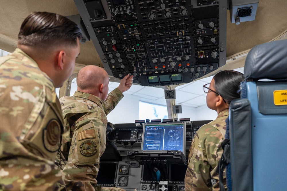 Det. 5: Inside the Schoolhouse That Keeps the C-17 Flying