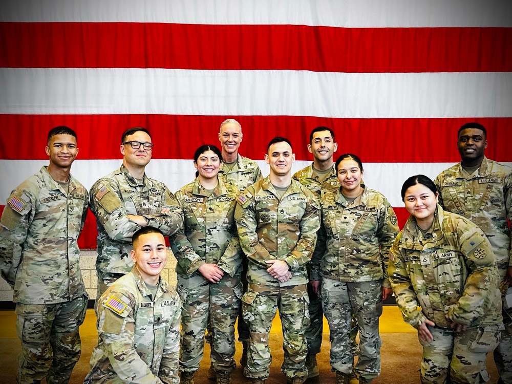 US Army Human Resources officer recognized for outstanding support to EOD battalion