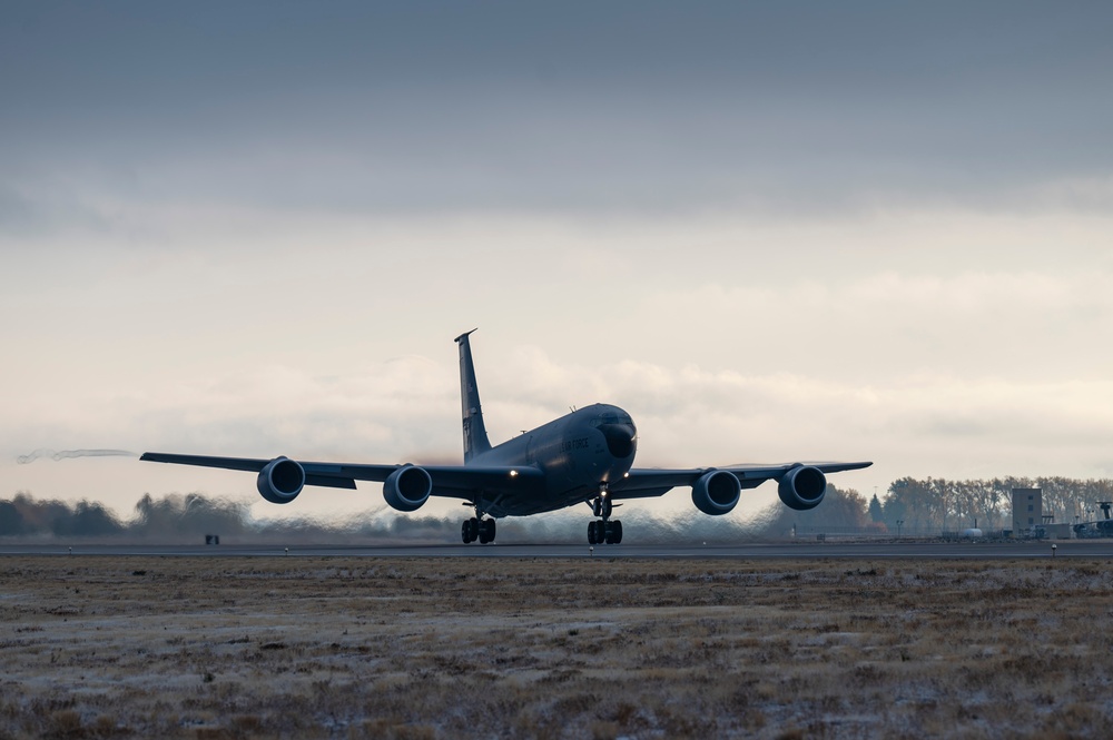 Fairchild AFB demonstrates strategic deterrence during exercise Mobility Response 25