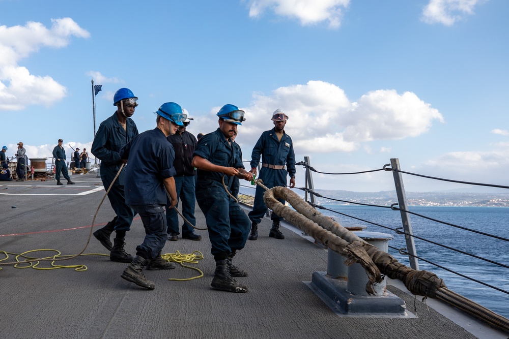 USS Cole Station Sea-and-Anchor Detail