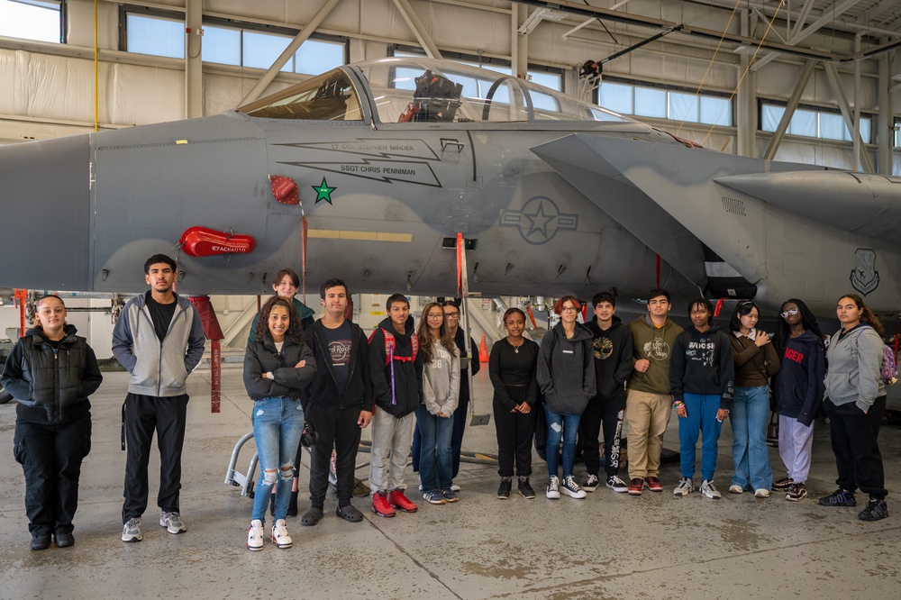 104th Fighter Wing hosts Springfield High School of Commerce JROTC for base tour