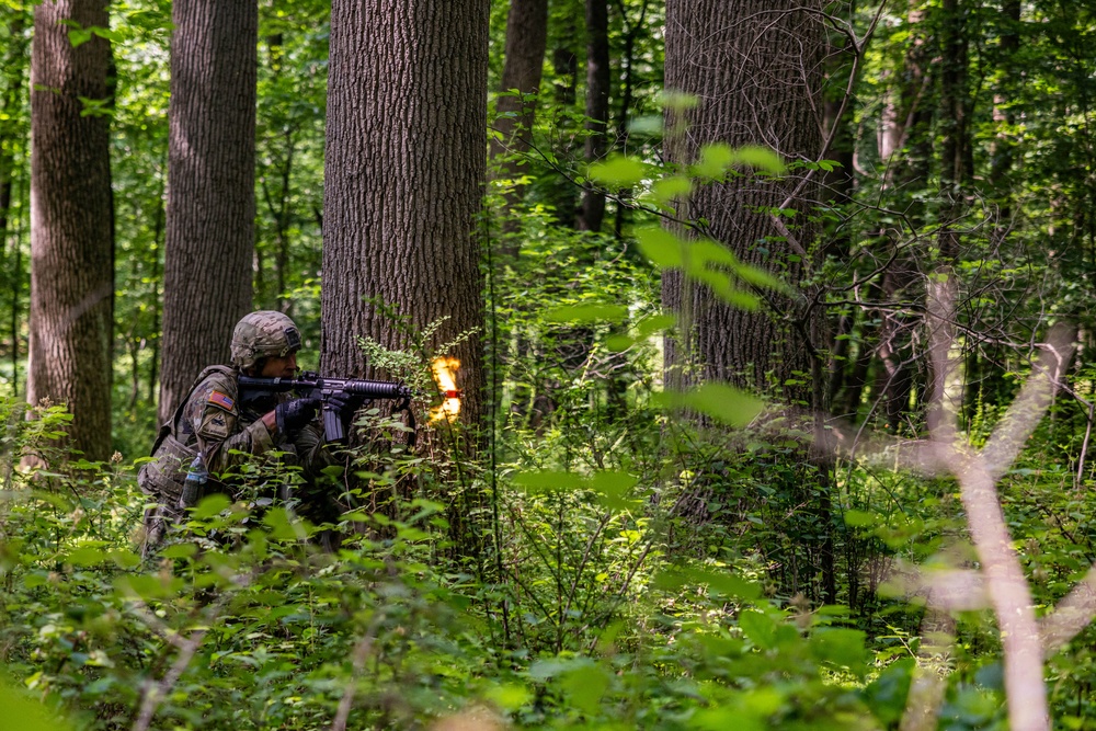 U.S. Army South Soldiers compete in the U.S. Army Futures Command Best Squad Competition&amp;#xA;