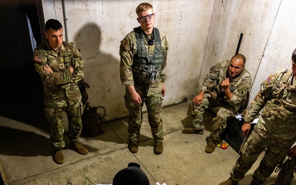 U.S. Army South Soldiers compete in the U.S. Army Futures Command Best Squad Competition&amp;#xA;
