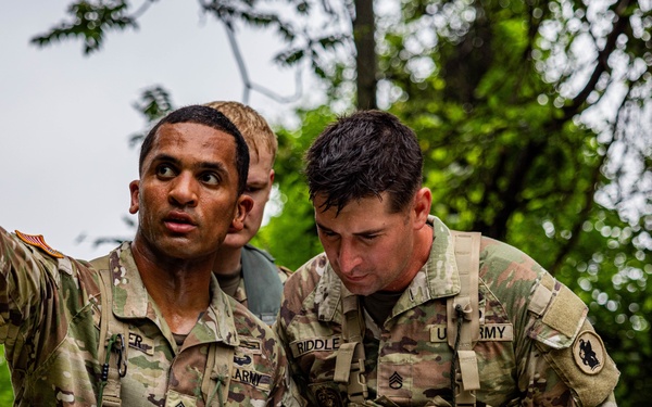 U.S. Army South Soldiers compete in the U.S. Army Futures Command Best Squad Competition&amp;#xA;
