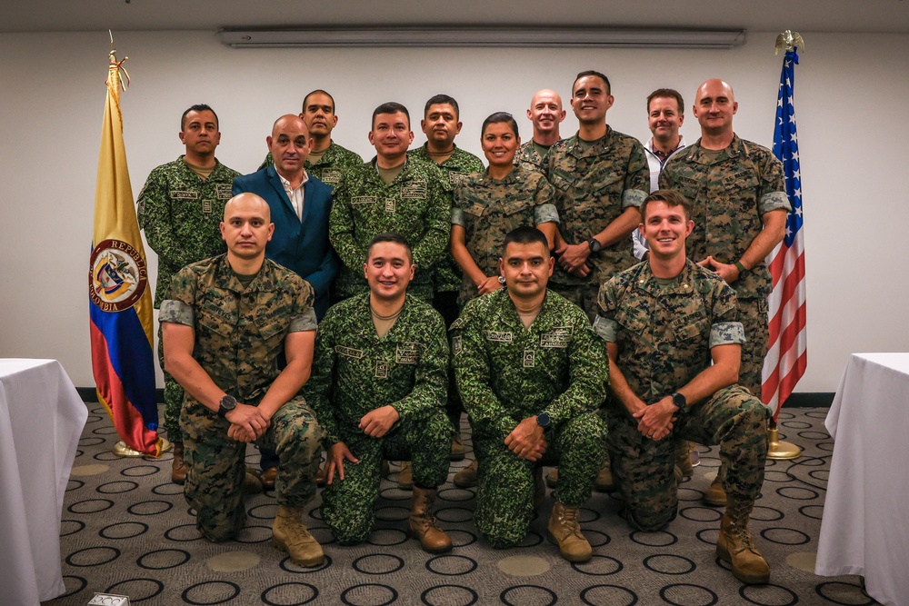 U.S. Marine Corps Forces, South, and Infantería de Marina de Colombia collaborate during a staff planner working group