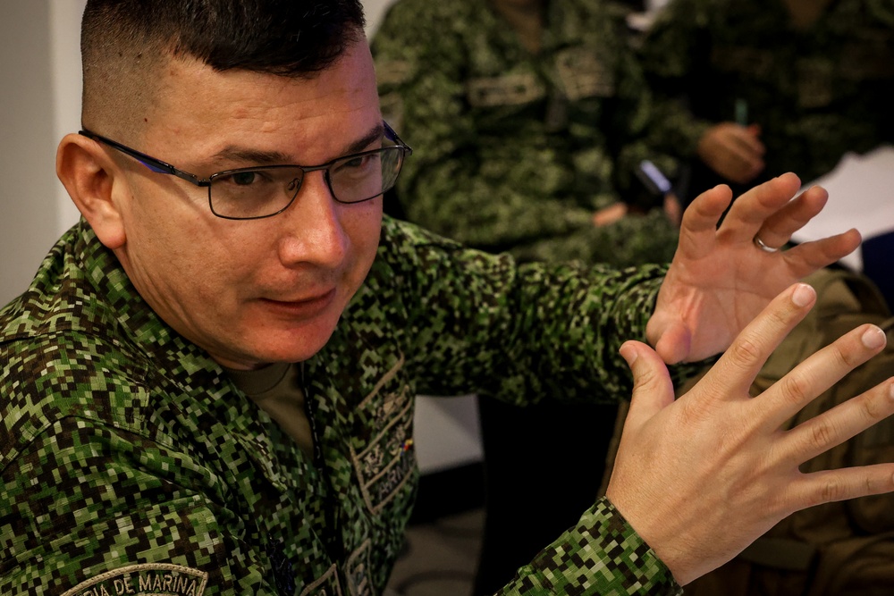 U.S. Marine Corps Forces, South, and Infantería de Marina de Colombia collaborate during a staff planner working group