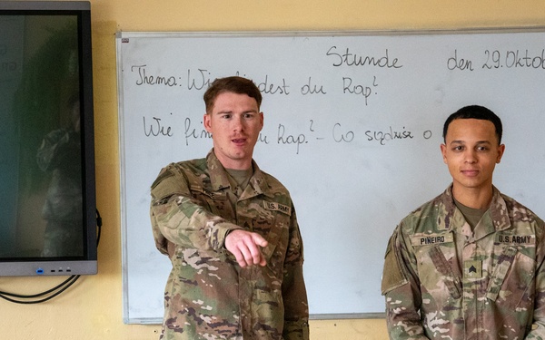 Task Force Red Team Troopers Visit Polish Students
