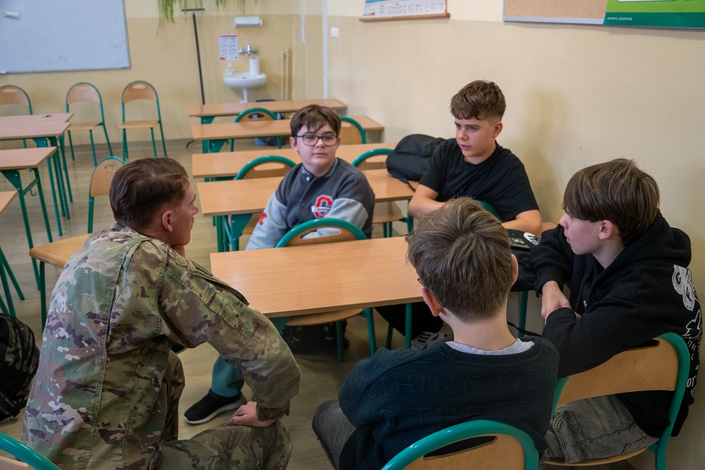 Task Force Red Team Troopers Visit Polish Students