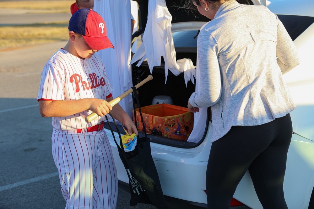 HHC, 89th MP Bde. Trunk Or Treat