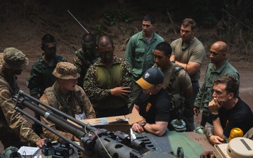 3SCOTS conduct unit movement after an assault during JPMRC 25-01