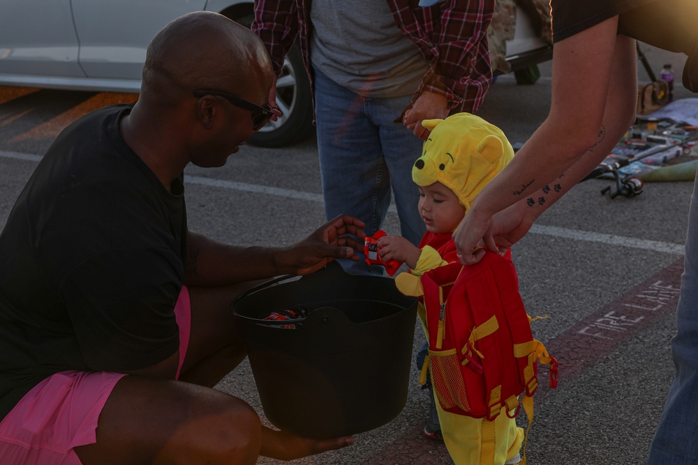 HHC, 89th MP Bde. Trunk Or Treat