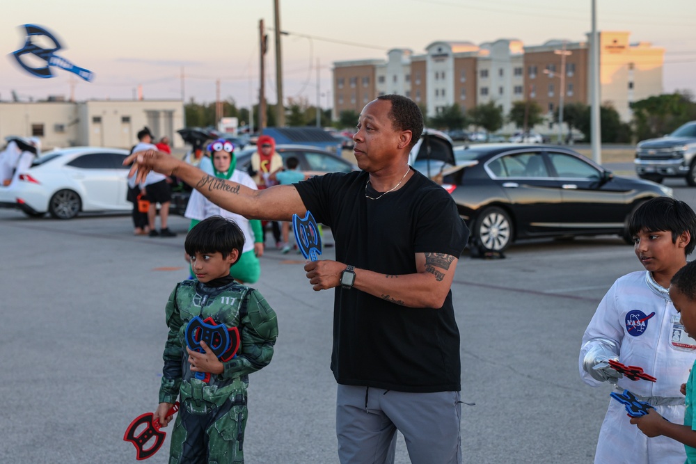 HHC, 89th MP Bde. Trunk Or Treat