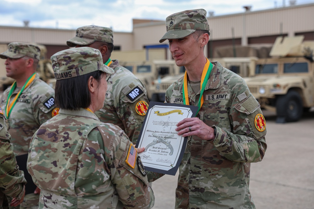 720th MP Battalion Award Ceremony