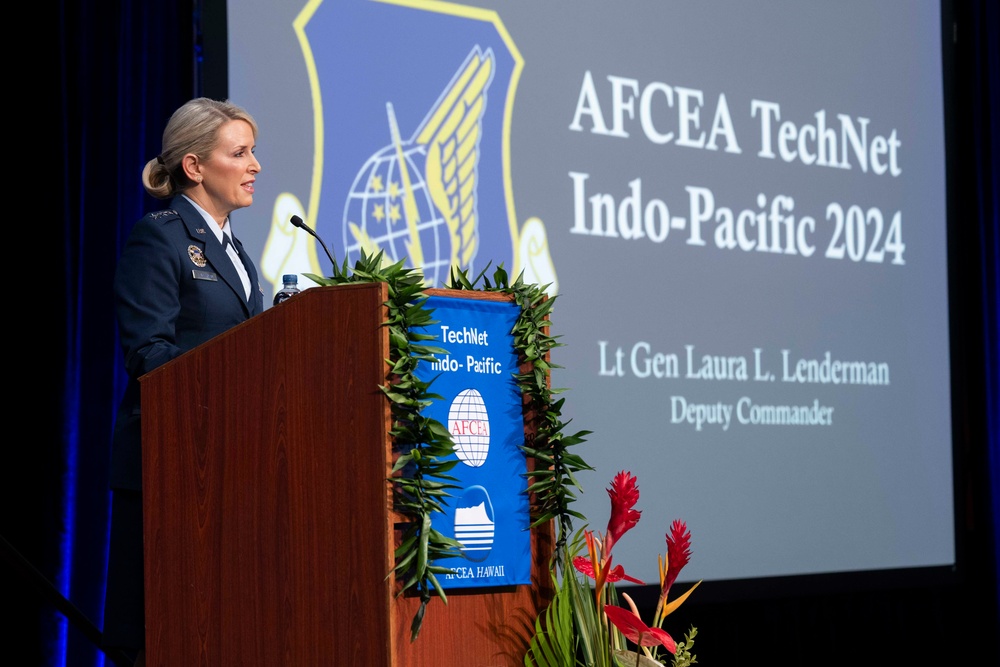 Lt. Gen. Lenderman emphasizes collaboration, innovation at AFCEA