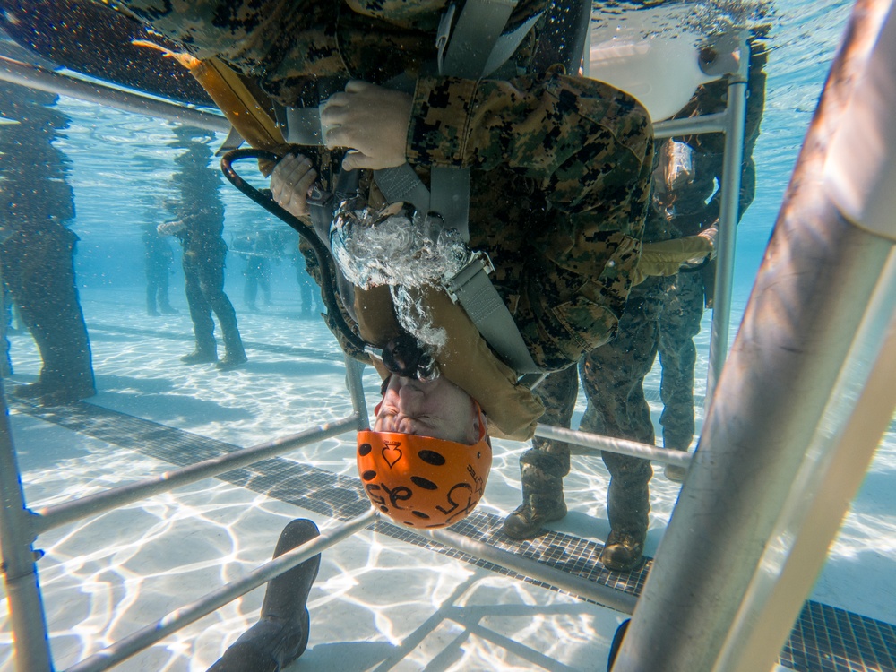 11th MEU undergoes Underwater Egress Training