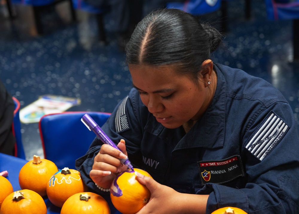 USS Essex Decorates Pumpkins at a MWR Event