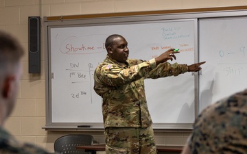 U.S. Army Human Resources Technician speaks at Personnel Administration School