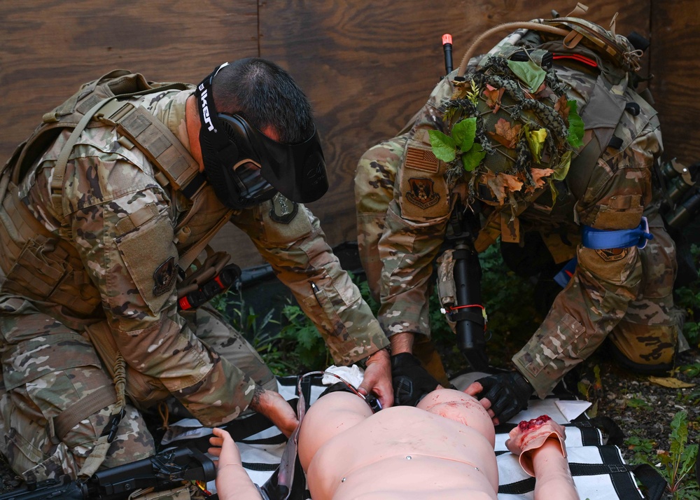 New York Air Guard Medics Conduct Combat Training