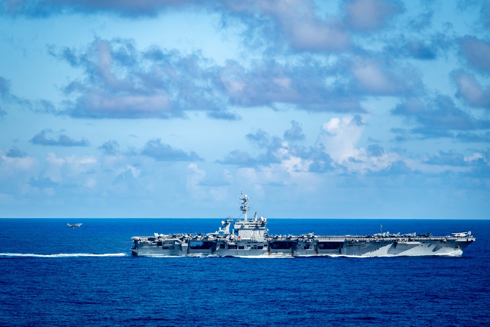 USS George Washington Carrier Strike Group leads Task Force 70 surface, air forces into Keen Sword 25