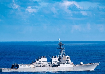 USS McCampbell (DDG 85) steams in Western Pacific Ocean