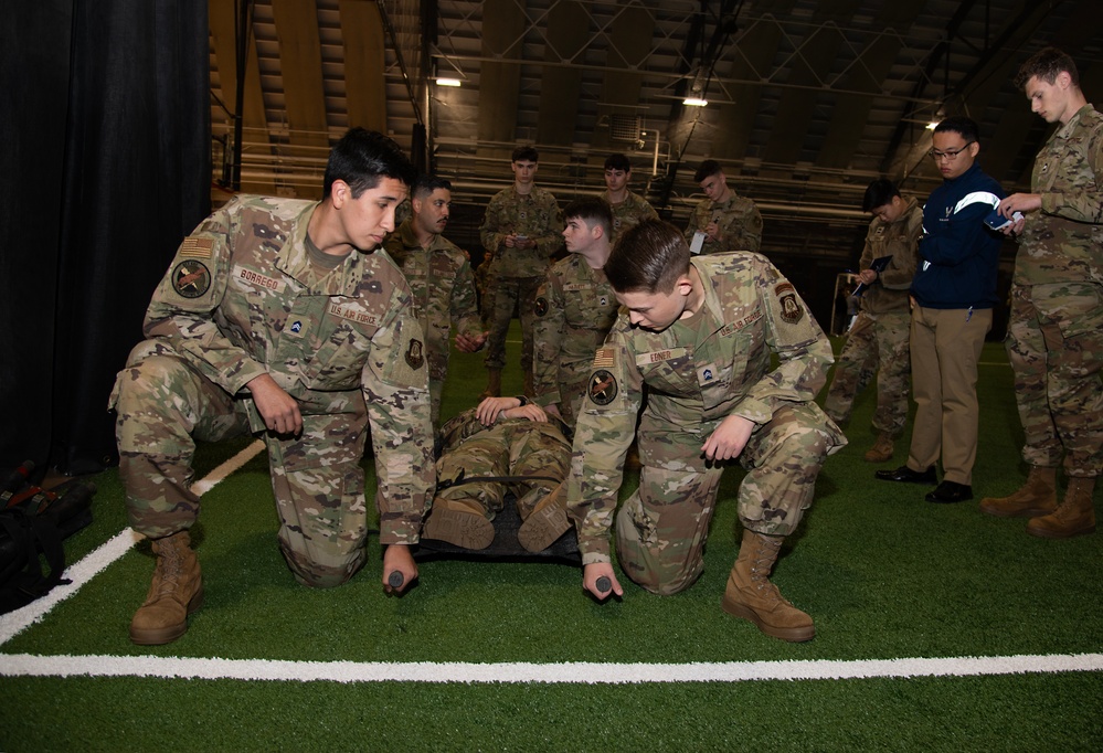 142nd Wing Airmen teach TCCC to Oregon State University AFROTC cadets