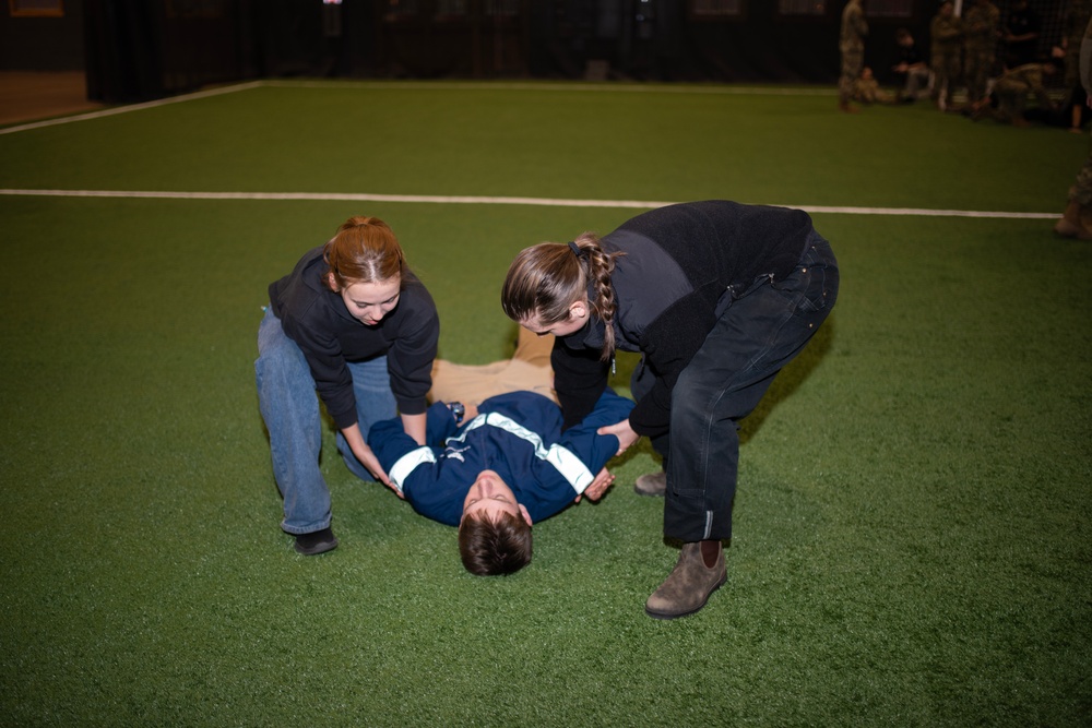 142nd Wing Airmen teach TCCC to Oregon State University AFROTC cadets