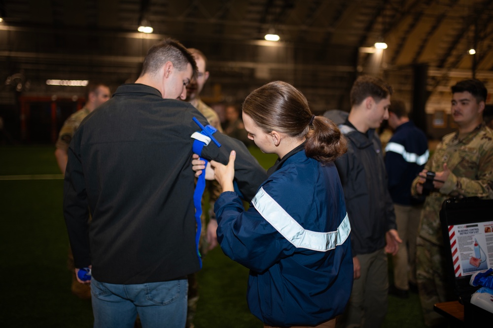 142nd Wing Airmen teach TCCC to Oregon State University AFROTC cadets