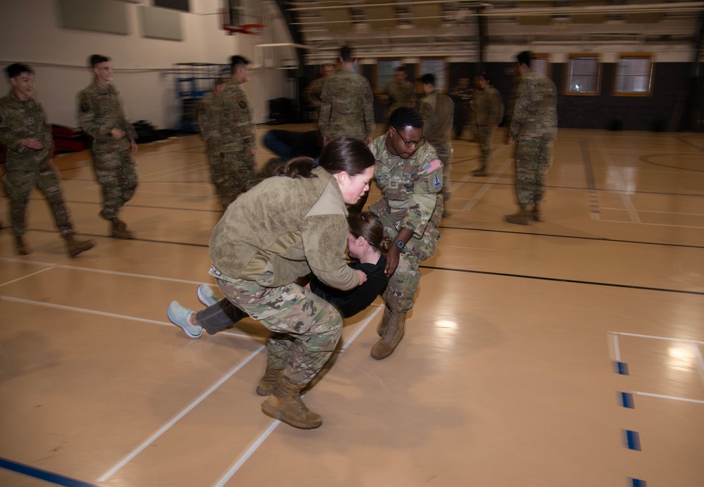 142nd Wing Airmen teach TCCC to Oregon State University AFROTC cadets