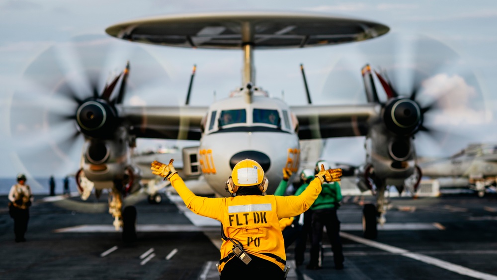 USS George Washington Conducts Flight Operations