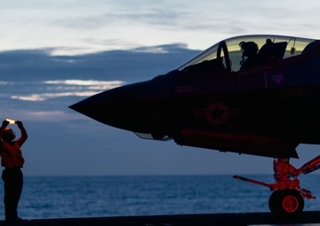 USS George Washington Conducts Flight Operations