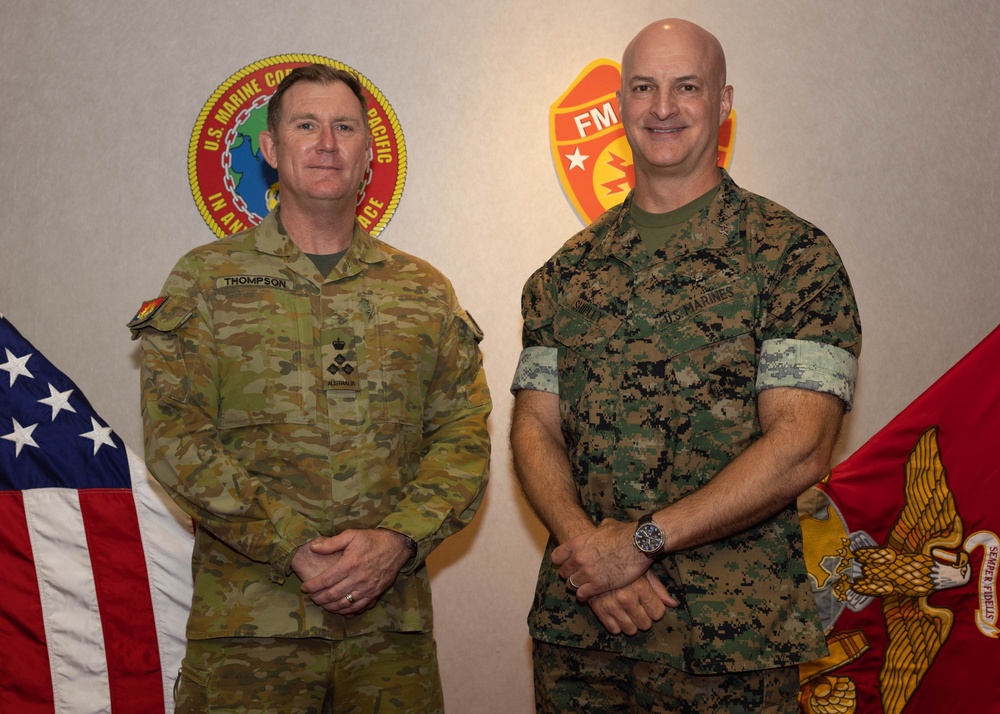 DCOMMARFORPAC meets with Australian Army DV