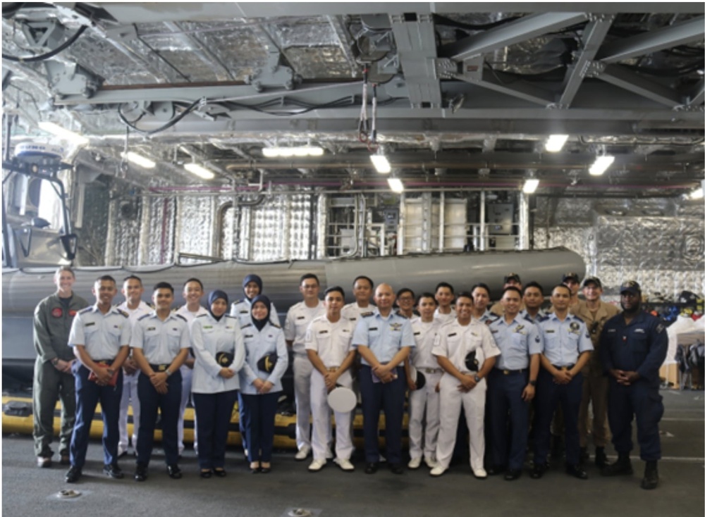 USS Savannah (LCS 28) Welcomes the Royal Brunei Navy Aboard