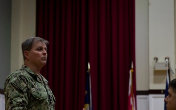 7th Fleet Commander Addresses Staff