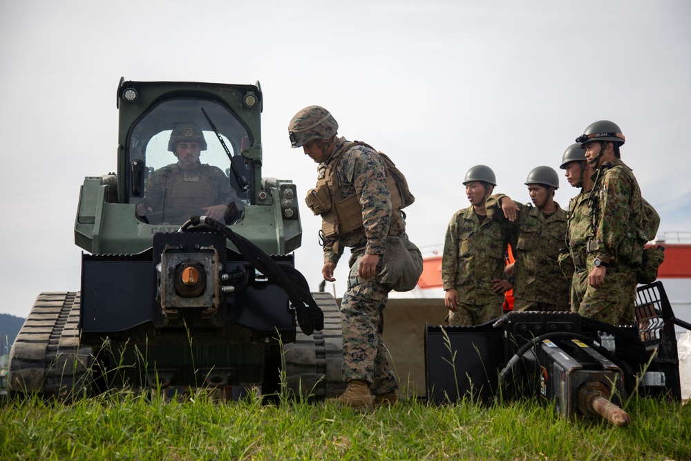 U.S. Marines and Sailors Conduct ADR with JGSDF and JMSDF Members during Keen Sword 25