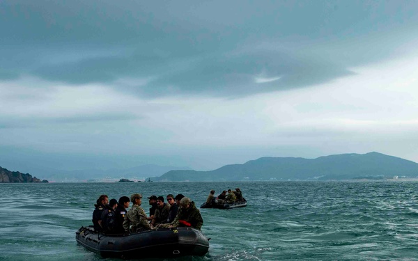 U.S. Naval Forces Participate in Republic of Korea Multi-National Mine Warfare Exercise