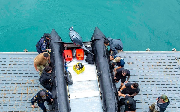 U.S. Naval Forces Participate in Republic of Korea Multi-National Mine Warfare Exercise