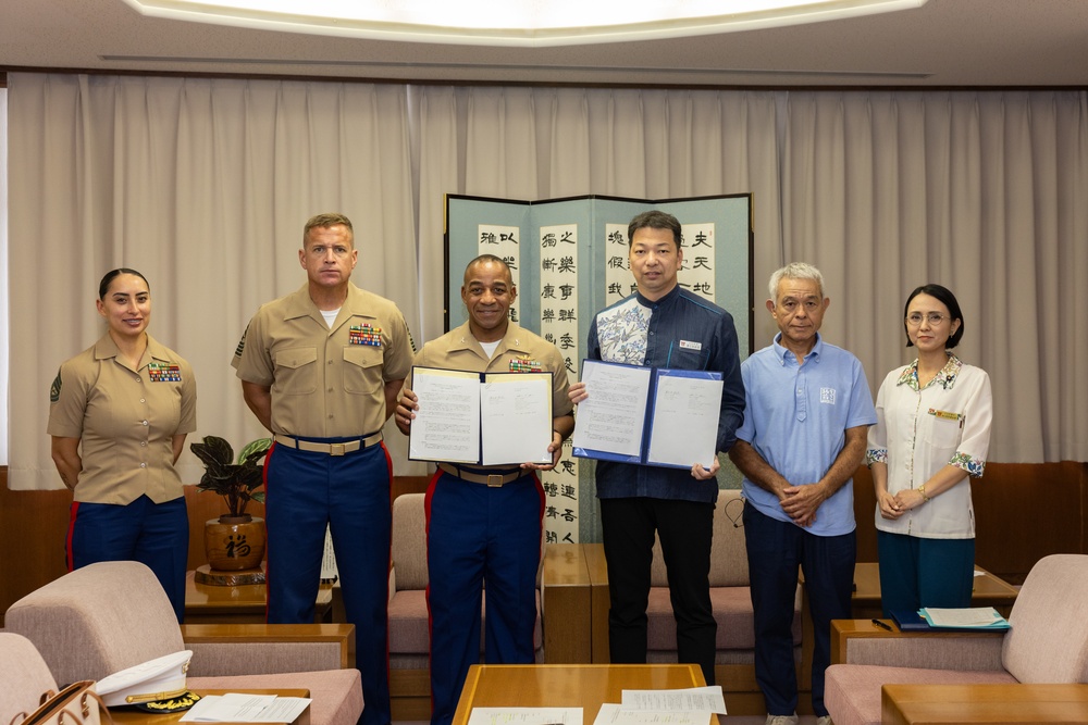 New SOP agreement sign for Chatan Town residents during tsunami evacuation