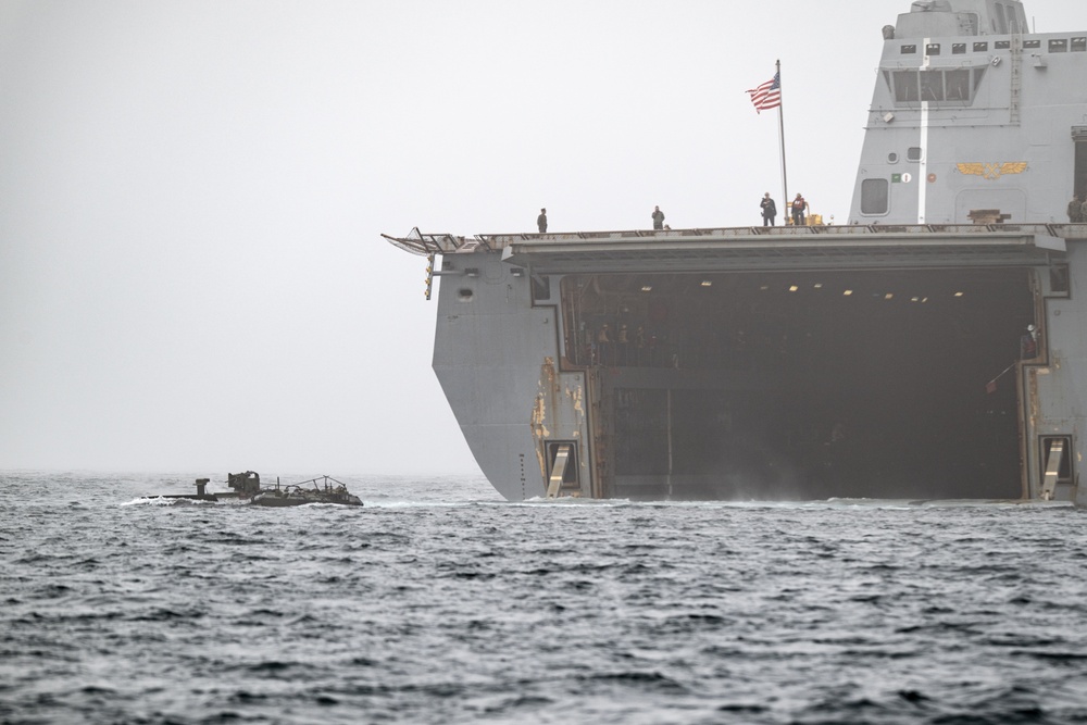 QUART 25.1 ACV Operations aboard USS Somerset