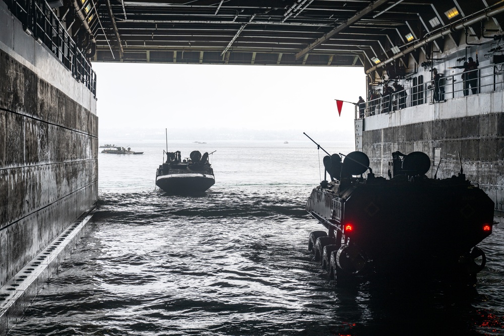 QUART 25.1 ACV Operations aboard USS Somerset