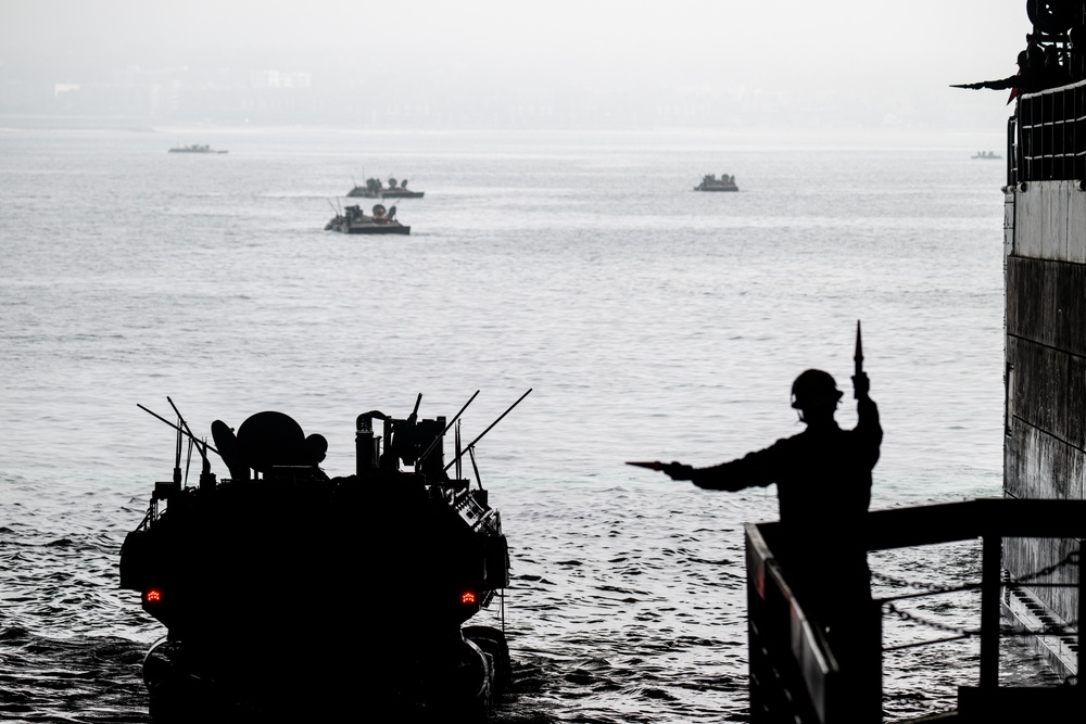 QUART 25.1 ACV Operations aboard USS Somerset