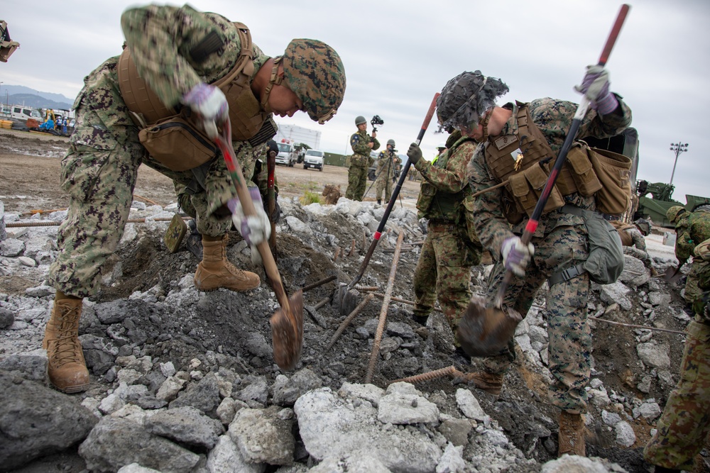 U.S. Marines and Sailors Conduct ADR with JGSDF and JMSDF Members during Keen Sword 25