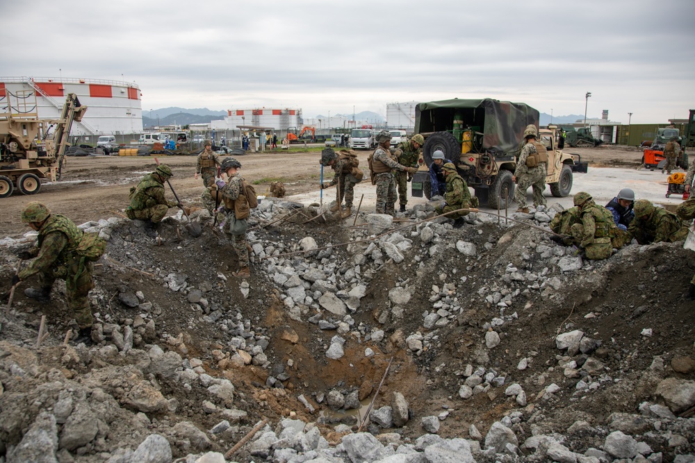 U.S. Marines and Sailors Conduct ADR with JGSDF and JMSDF Members during Keen Sword 25