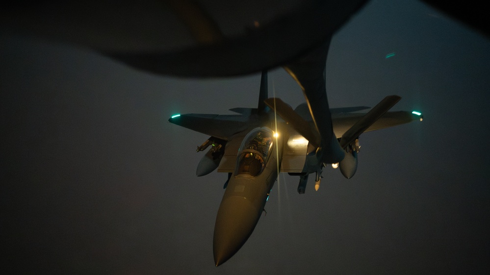 KC-135 refuels aircraft over CENTCOM