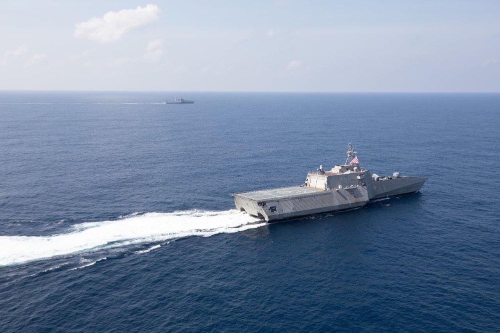 USS Omaha, USS Savannah Conduct ROutine Operations in South China Sea