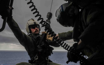 USS Gabrielle Giffords (LCS 10) Conducts Search and Rescue Training in the South China Sea