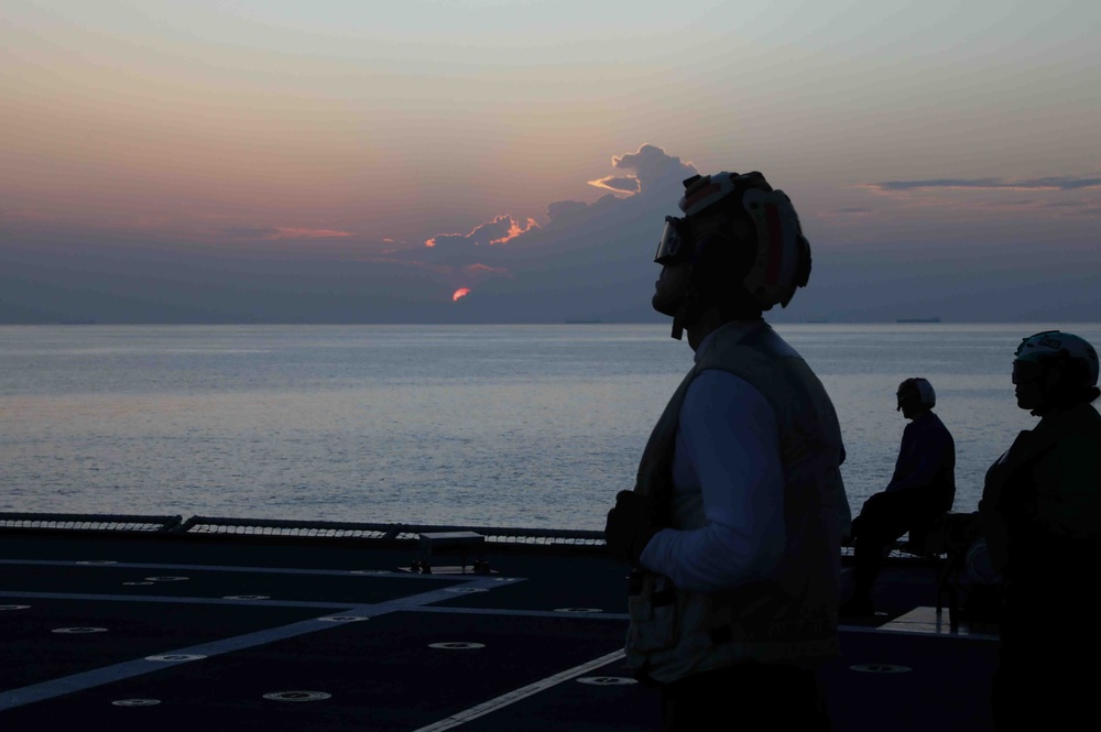 USS Gabrielle Giffords (LCS 10) Conducts Flight Operations