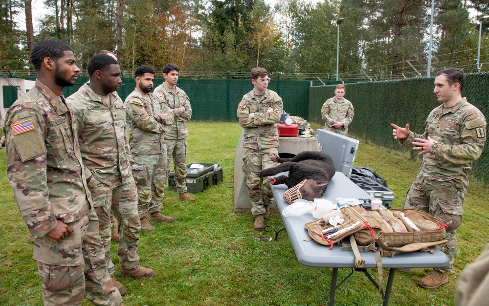 100th Military Police Detachment's Military Working Dogs Field Training Exercise (FTX)